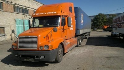 Бортовой автомобиль FREIGHTLINER 6364ST63  - 2 100 000 руб.