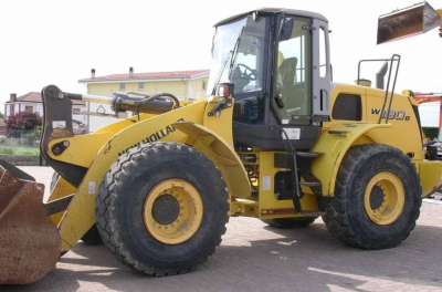 Фронтальный погрузчик New Holland W190B  - 3 666 000 руб.