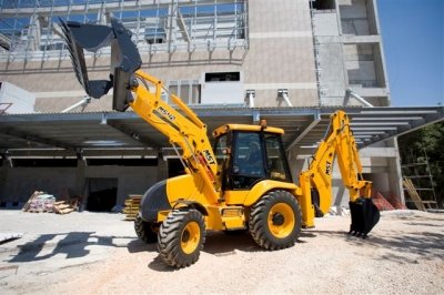 Экскаватор-погрузчик MST M542 - 2 600 000 руб.