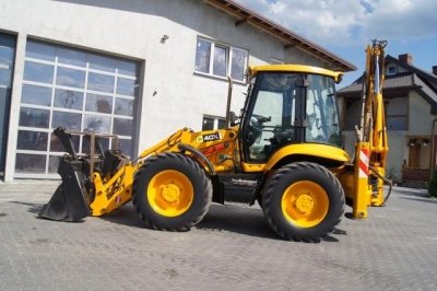 Экскаватор-погрузчик JCB 4CX  - 3 890 000 руб.