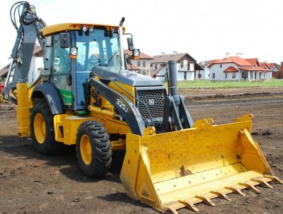 Экскаватор-погрузчик John Deere 315KS - 3 150 000 руб.