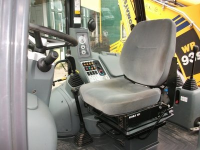 Экскаватор-погрузчик Komatsu WB93 R-5 - 2 215 632 руб.