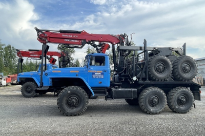 Лесовоз Урал с манипулятором - 7 450 000 руб.