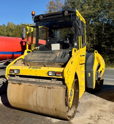 Дорожный каток Bomag BW 161 AD-4