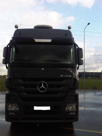 Седельный тягач Mercedes-Benz Actros 1841LS - 3 688 000 руб.