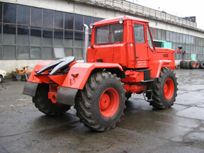 Трактор Т-158
