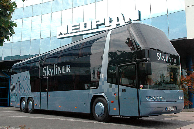 Туристический автобус skyliner